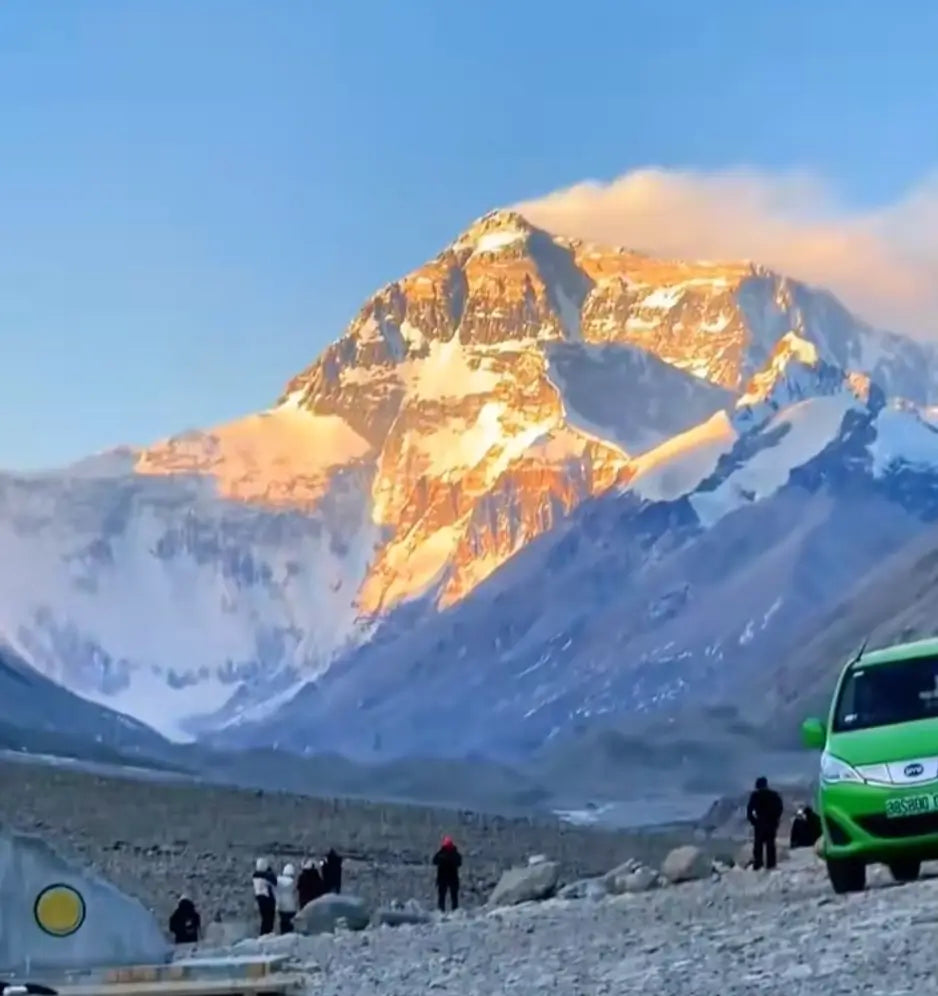 Best Time for Everest Base Camp Trek