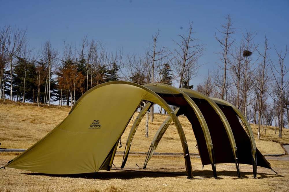 Yoto Max Tunnel tent meets all your space needs